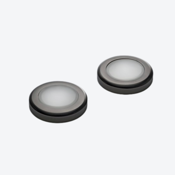 צוהר אור טיטניום לדלת פנים