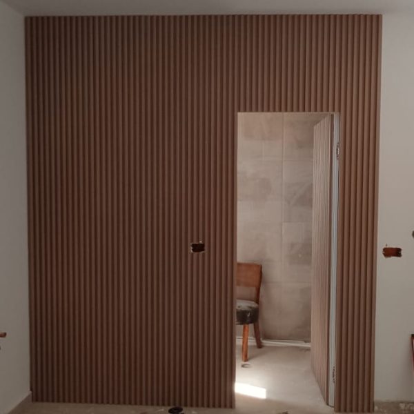 דלתות פנים בקו 0 + חיפויי קיר 3